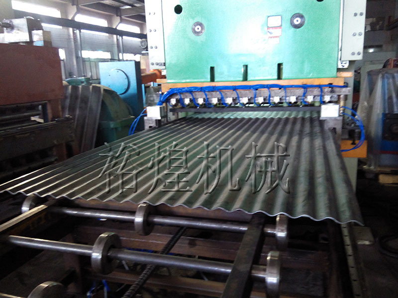 鋼板倉波紋板設(shè)備 鋼板倉波紋板設(shè)備